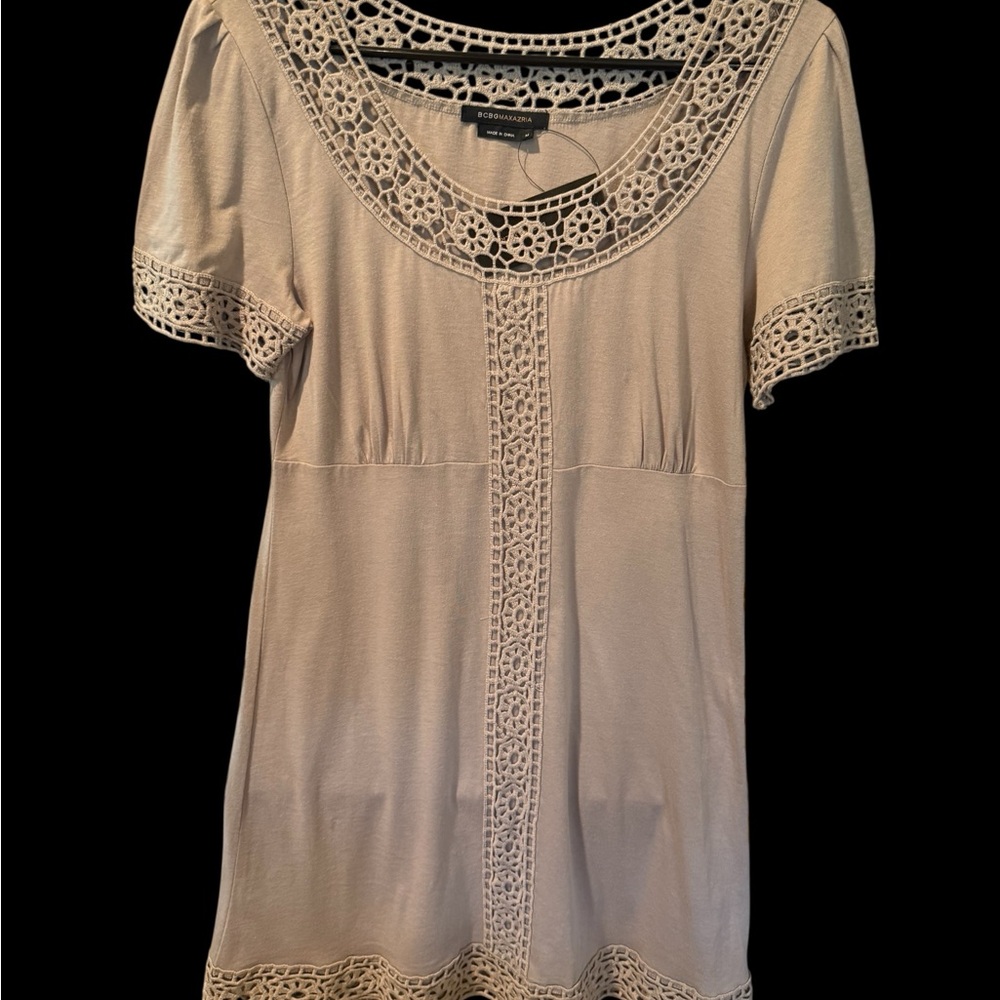 O39 BCBGMaxAzria Taupe Crochet Mini Dress